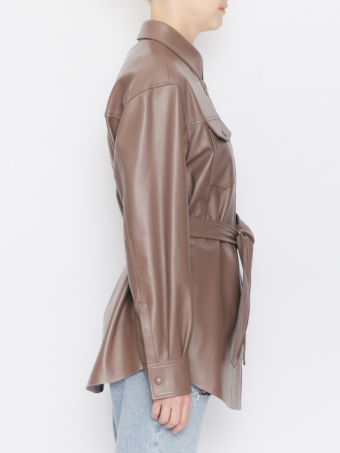 Куртка-рубашка из гладкой кожи с поясом  - МодельВерхНиз2
