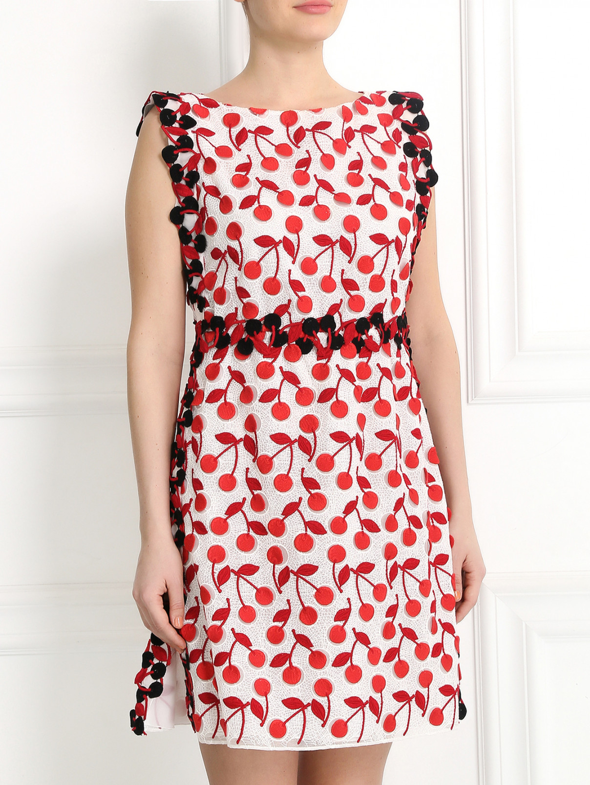Платье-мини из фактурной ткани с аппликацией Giamba  –  Модель Верх-Низ  – Цвет:  Мультиколор