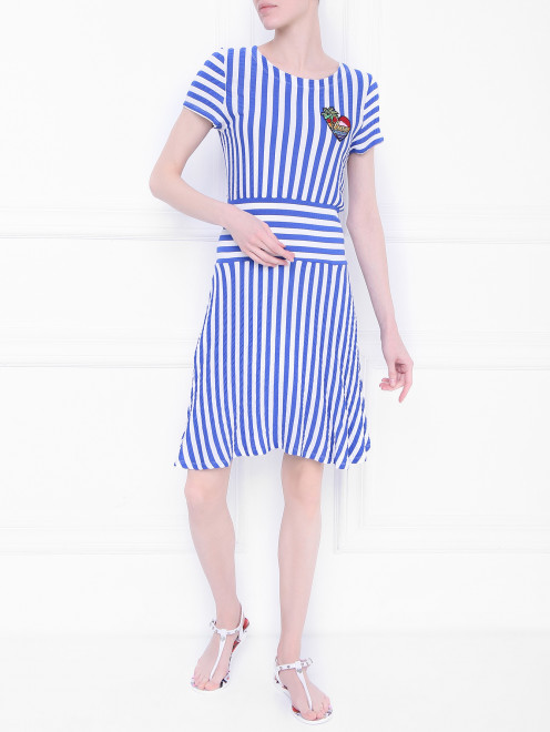 Трикотажное платье с аппликацией Moschino Love - МодельОбщийВид