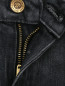 Укороченные джинсы с потертостями True NYC  –  Деталь1